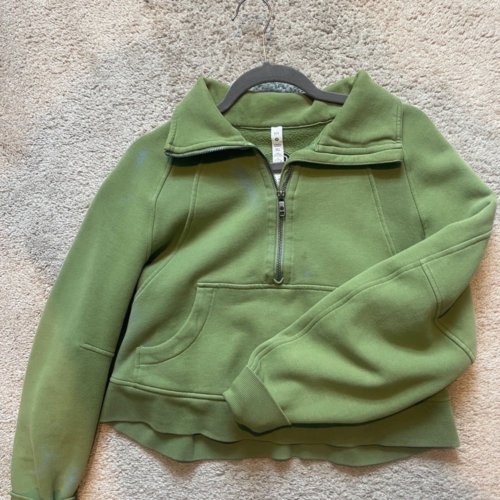 **SOLD** lululemon athletica Scruba Green Sweatshirt